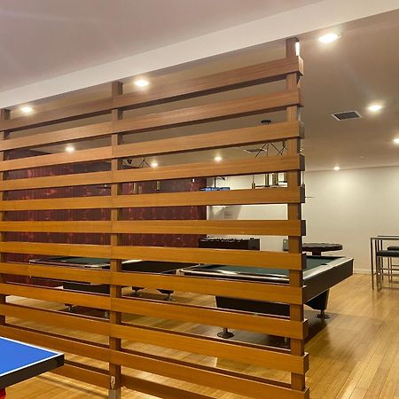 Family Oriented Downtown Toronto 2Bdrm Condo With Parking & Office Space المظهر الخارجي الصورة