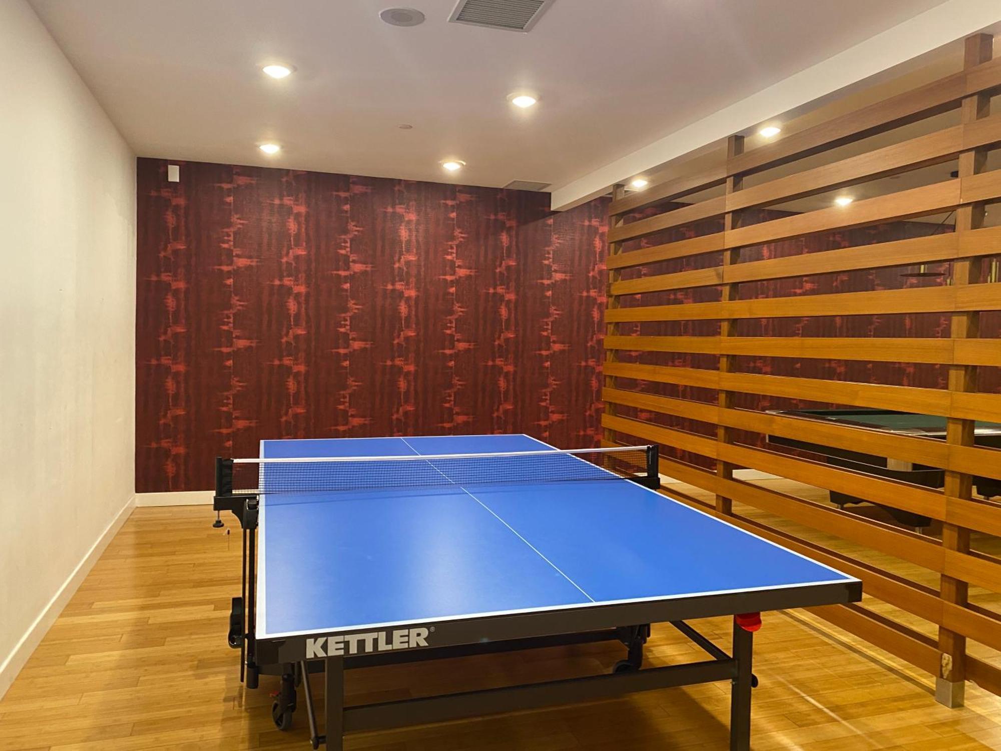 Family Oriented Downtown Toronto 2Bdrm Condo With Parking & Office Space المظهر الخارجي الصورة